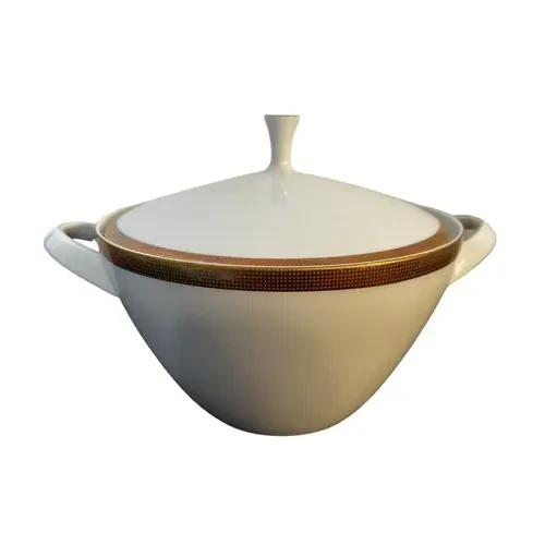 porcelanowa-waza-na-zupe2.webp