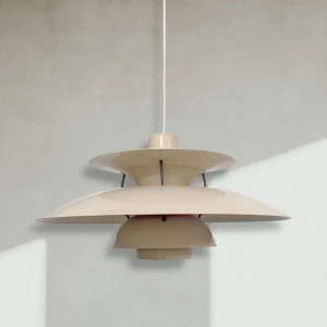 Lampa Ph5 Louis Poulsen po renowacji 
