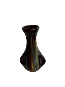 Ceramiczny wazon w ciapki
