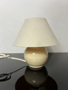 Mala lampka ceramiczna z abażurem 