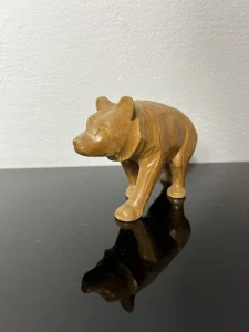 Drewniana figura niedźwiedzia / misia 