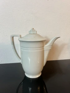 Dzbanek w stylu Art deco 