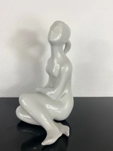 Porcelanowa figurka Royal Dux Bohemia 