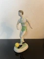 porcelanowa-figurka-pilkarza-hollohaza1