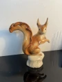 porcelanowa-figurka-wiewiorki-royal-dux7